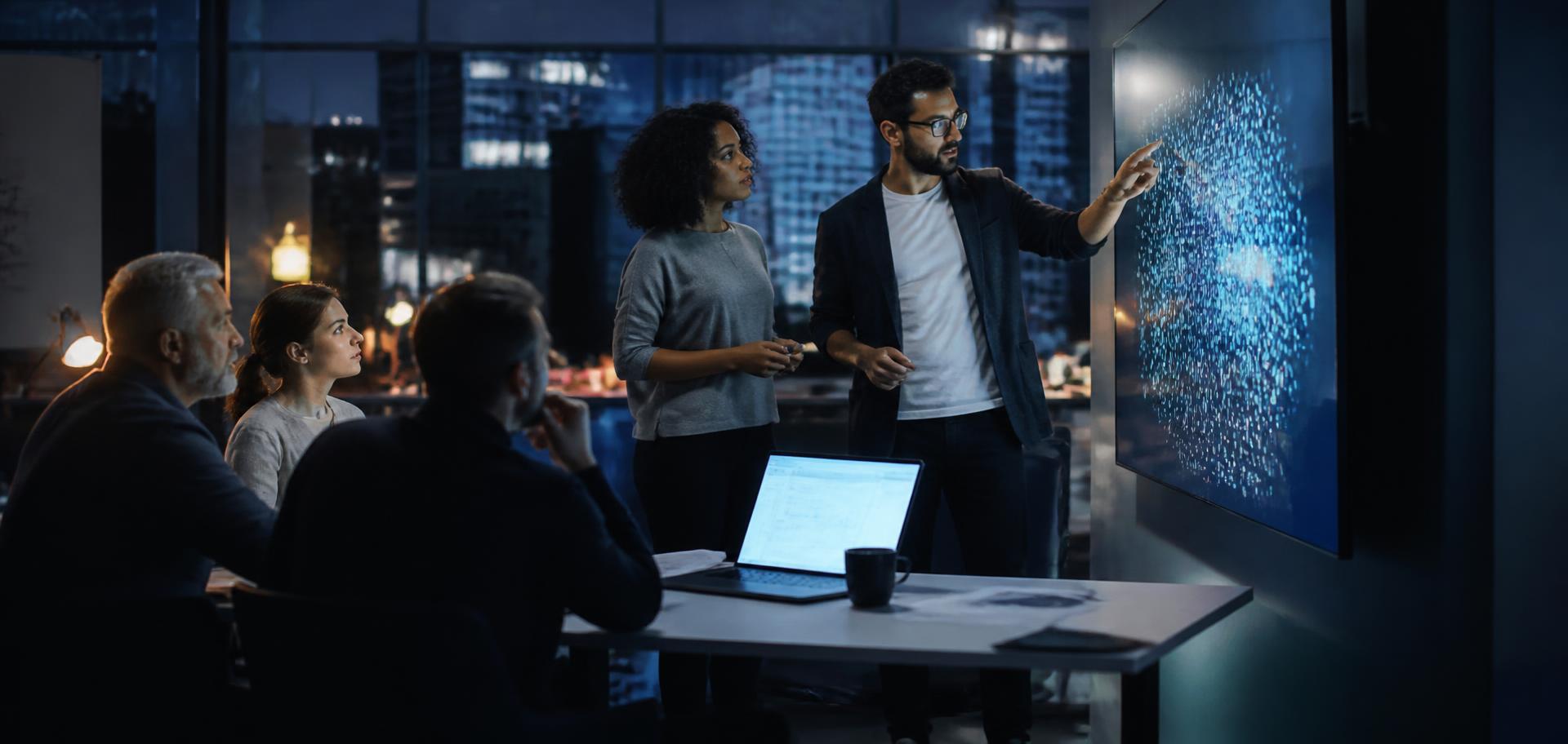 Professionnels au travail chez Pôle Digital